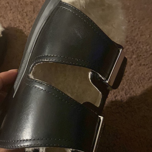Alexander McQueen shearling slide sandals. - Picture 14 of 14